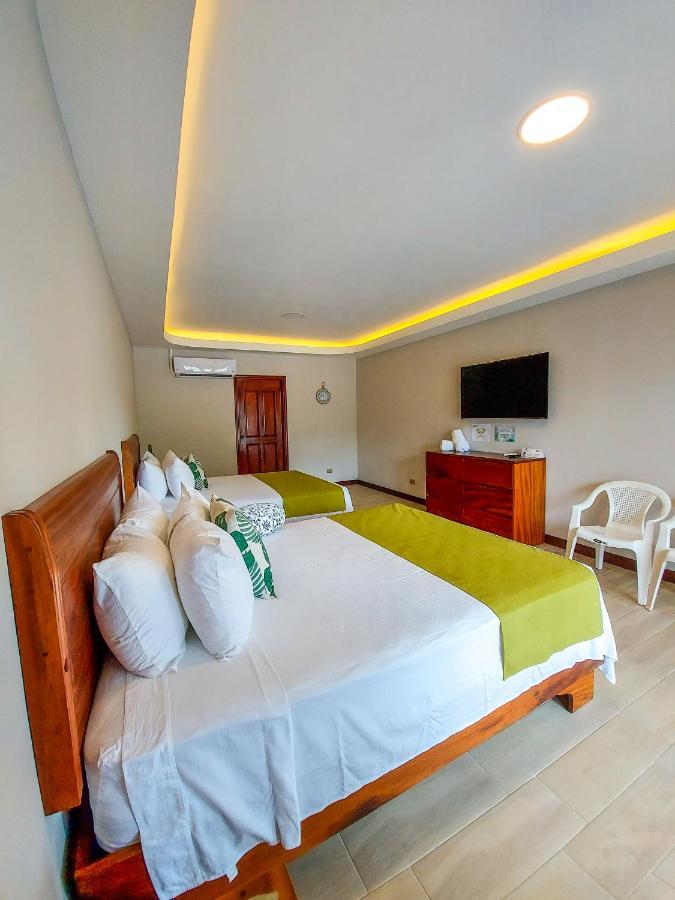Hotel Amira Puerto Carrillo Luaran gambar
